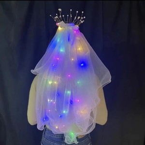 Velo da Sposa Luminoso con LED, Fiocco e Perle, Accessorio per Capelli che si Illumina al Buio per Feste di Matrimonio, Compleanno e Cosplay - Product Image 3