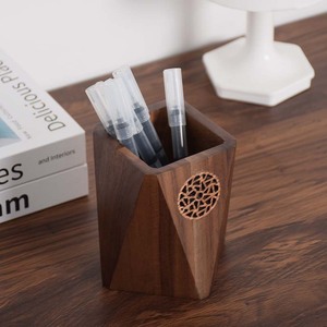 Porte-stylo en bois de noyer noir, forme carrée, 10x7,5x7,5 cm, design géométrique, rangement de bureau - Product Image 5