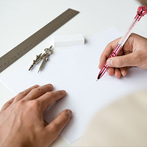 Stylo bille en plastique personnalisé avec logo imprimé, design élégant, grande décoration diamant, écriture fluide, idéal pour les cadeaux scolaires (vente en gros) - Product Image 4