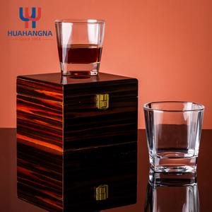 Coffret cadeau en verre à whisky carré transparent à l'ancienne de 9oz boîte en bois de luxe pour cocktail écossais bourbon whisky pour occasions - Product Image 4