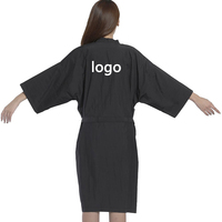 Robe de coiffure imperméable et résistante au blanchiment avec manches, logo personnalisé, pour coupe de cheveux, esthétique, spa, salon, cape de barbier, tablier kimono