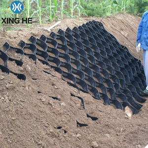 Grilles <span class=keywords><strong>de</strong></span> contrôle <span class=keywords><strong>de</strong></span> l'érosion des pentes conformes aux normes CE ASTM, géocell en HDPE, 1,2 à 1,5 mm, géocell en nid d'abeille <span class=keywords><strong>pour</strong></span> le renforcement des murs <span class=keywords><strong>de</strong></span> soutènement - Product Image 4