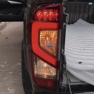 Luces Traseras LED para Nissan NP300 NAVARA, Izquierda y Derecha, con Luces Antiniebla Traseras, Material PMMA, para Reemplazo o Reparación - Product Image 1