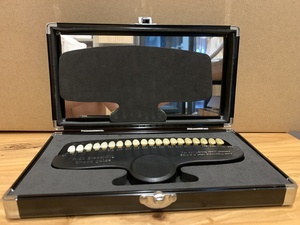 Tabla <span class=keywords><strong>de</strong></span> blanqueamiento dental <span class=keywords><strong>de</strong></span> 20 colores, guía <span class=keywords><strong>de</strong></span> sombra <span class=keywords><strong>de</strong></span> dientes 3D para comparador <span class=keywords><strong>de</strong></span> blanqueamiento dental - Product Image 6