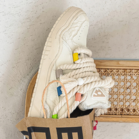 Vente en gros de baskets vintage blanches pour femmes grande taille 43 44 pour hommes nouveau design baskets d'hiver de haute qualité pour hommes et femmes vente en gros