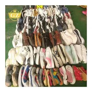 广州热门二手衣服，印尼指定供应商优先使用的鞋子