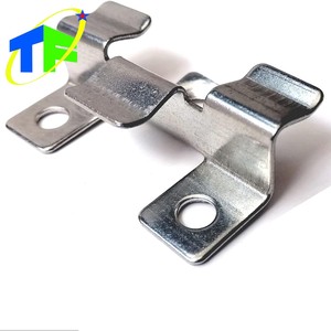 Clips de terrasse Composite Clip de <span class=keywords><strong>fixation</strong></span> Clip de panneau <span class=keywords><strong>Plaque</strong></span> décorative Composite <span class=keywords><strong>Fixation</strong></span> cachée Clip en métal - Product Image 1