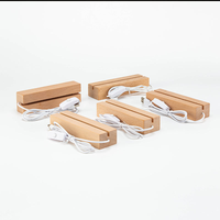 Offre Spéciale – Socle USB 150 cm en Hêtre et Bois de Caoutchouc avec Base de Lampe LED en Acrylique – Design Moderne Minimaliste, Réutilisable, Personnalisable, Thème Amour