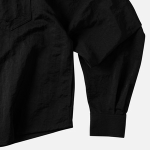 Camisa NERA de nailon de corte regular, negra, con cremallera completa, ligera, informal, estilo urbano, manga larga, en venta - Product Image 5