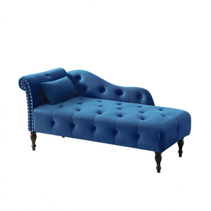 Chaise Longue Aijia in Velluto Blu, 60.6 Pollici, con Lavorazione Trapuntata e Borchie, Gambe in Legno Massello, Design con Bracciolo Sinistro - Product Image 1