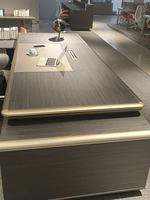 Meuble de bureau rectangulaire en chêne avec bordure en alliage d'aluminium, style italien, luxe léger, moderne, grande capacité, pour usage commercial