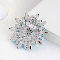 Collier en métal incrusté de fleurs et de diamants pour femmes, style japonais et coréen, accessoires vestimentaires quatre saisons, modèle B023