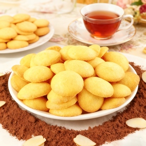 Biscuits ronds croustillants et délicieux, collations de loisirs, petits et portables, biscuits aux œufs ronds adaptés pour le partage - Product Image 4