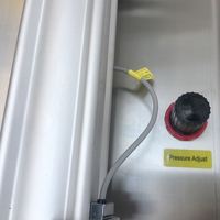 Machine semi-automatique pneumatique de chauffage et d'agitation pour le dosage de lait, jus, bière, pâtes, huile de piment et miel en bouteille
