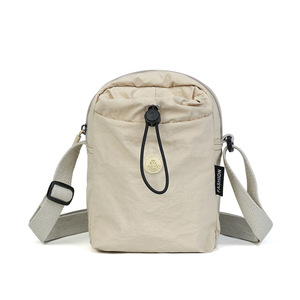 Water Bottle Bag Adjustable Strap Oxford Cloth Lightweight Outdoor Sports Crossbody Bag Solid Color Water Resistant - Product Image 5