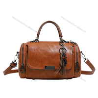 Tas Boston Kulit PU Vintage dengan Gantungan Rumbai, Tali Selempang yang Dapat Disesuaikan, Tas Bahu untuk Wanita, Ringan dan Praktis