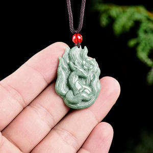 Pendentif en jade naturel de couleur vert pois, motif renard à neuf queues, design original, style chinois, cadeau avec certificat d'évaluation DW117 - Product Image 3