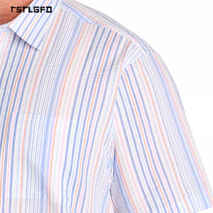 เสื้อเชิ้ตผู้ชายลายทางหลายสี ไซส์ใหญ่ ผ้าซีร์ซัคเกอร์ แขนสั้น ได้รับการรับรองมาตรฐาน GOTS รับทำโลโก้ตามสั่ง สำหรับฤดูร้อน แบรนด์ส่วนตัว - Product Image 3
