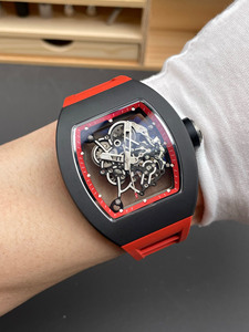 Montre mécanique automatique pour homme de luxe haut de gamme en céramique noire et rouge en forme de bar à vin 055 Tourbillon étanche - Product Image 3