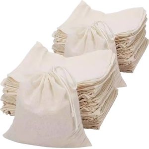 Bolsa de Regalo Navideña de Algodón Ecológico con Doble Cordón Personalizada, Logotipo y Diseño Personalizados, Color Camel, Tamaño Pequeño - Product Image 1