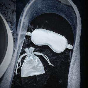 قناع نوم حريري ناعم مخصص بشعار خاص من الشركة المصنعة، حقيبة تخزين منسوجة للمنزل والفنادق، متوفر بسعر منخفض - Product Image 2