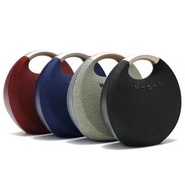 Fashionable Wireless Surround Sound Portable Speakers Rechargeable Battery Bass BT Mobile Subwoofer Computer Plastic Girls