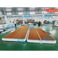 Île de baignade gonflable personnalisée pour l'extérieur Radeau flottant gonflable Jet d'eau flottant pour quai de ski Plate-forme flottante avec échelle