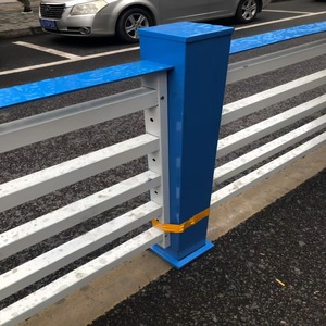 מחסום בטיחות נייד עירוני ZD DLHL23, מעקה נגד התנגשויות, גדר כביש, מתכת עמידה, כחול+לבן, ברמת הנדסה - Product Image 2