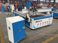 Máquina de Grabado CNC de Alta Precisión con Mesa de Trabajo de 1300*2500 mm para Corte de Letreros de Madera para Publicidad
