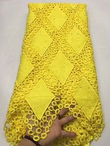 AL4285E de algodón <span class=keywords><strong>bordado</strong></span> de encaje africana de tela de encaje <span class=keywords><strong>con</strong></span> <span class=keywords><strong>piedras</strong></span> blanco venta al por mayor Camiseta de encaje - Product Image 2