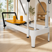 Machine de Pilates professionnelle haut de gamme avec plateforme à ressorts et système de poulies à cordes réglables pour usage en studio ou en salle de sport
