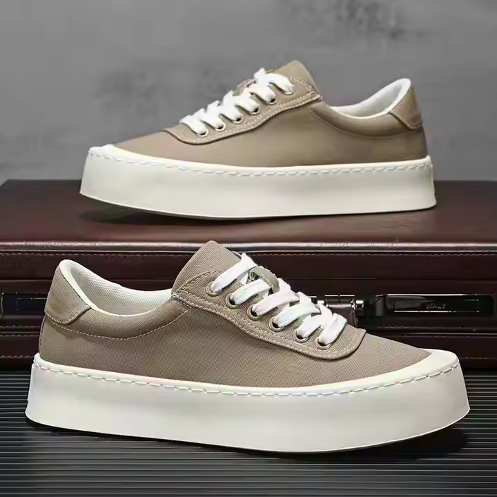 สีน้ำตาล