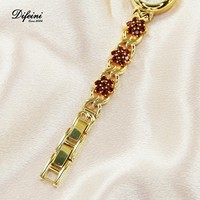 Rétro Vintage Montre pour Femme Seiko Mouvement Mère Perle Gravé Cas Retour Glacé Plein Cubique Zircone Milanais Bande Réglable