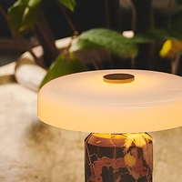 Lampe de chevet moderne en marbre, lampe de chevet LED, lumière chaude, abat-jour en forme de dôme pour chambre à coucher, veilleuse