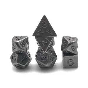 Auf Lager 6mm Mini Metall Würfel Set Drei Farben Delicate Dice Set