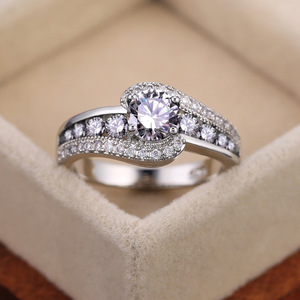 Anello di Fidanzamento F1521 per Donna con Diamante Nero Centrale Taglio Brillante Rotondo, Diamante Naturale Fantasia Colore D e Diamanti Bianchi Laterali - Product Image 5