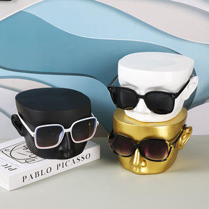 Présentoir <span class=keywords><strong>de</strong></span> lunettes en résine Dake en gros, support <span class=keywords><strong>de</strong></span> lunettes <span class=keywords><strong>de</strong></span> vue <span class=keywords><strong>de</strong></span> bureau durable avec finition brillante pour magasin <span class=keywords><strong>de</strong></span> mode - Product Image 2