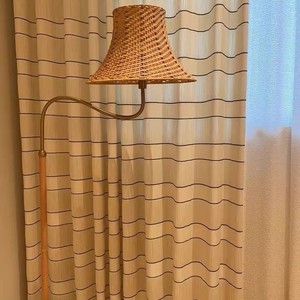 Lampadaire en bambou avec abat-jour en paille tressée, hauteur réglable, source lumineuse LED, pour salon, chambre à coucher, utilisation en extérieur - Product Image 3