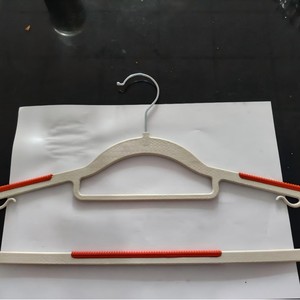 Cintres en plastique sans couture, à épaules larges, antidérapants, rotatifs, multifonctionnels, organisateur de vêtements domestique - Product Image 3