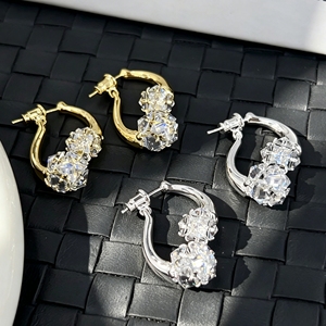 Nouvelles boucles d'oreilles plaquées or ZCgold au design séparé, boucles d'oreilles de luxe plaquées or avec zircon naturel, idéales <span class=keywords><strong>pour</strong></span> un usage quotidien - Product Image 4