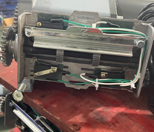 Ensemble complet AC-2000KG 380V Moteur de <span class=keywords><strong>volet</strong></span> <span class=keywords><strong>roulant</strong></span> à fil de cuivre avec télécommande, moteur de porte de <span class=keywords><strong>volet</strong></span> <span class=keywords><strong>roulant</strong></span>, <span class=keywords><strong>alimentation</strong></span> : 180-1000W - Product Image 4