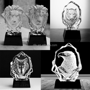 Premi del trofeo del <span class=keywords><strong>leone</strong></span> della testa di <span class=keywords><strong>lupo</strong></span> di cristallo della tigre del <span class=keywords><strong>leone</strong></span> dell'aquila erano del premio per l'uccisione del <span class=keywords><strong>lupo</strong></span> souvenir commemorativi regali premi per animali di <span class=keywords><strong>lupo</strong></span> - Product Image 5