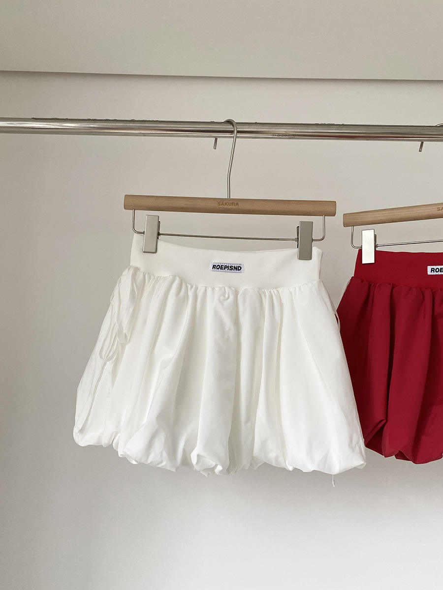 Z517ST04 White skirt