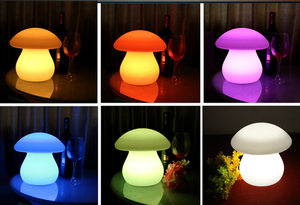Lampe intelligente en forme de champignon à LED rechargeable solaire, nouveau design - Product Image 2