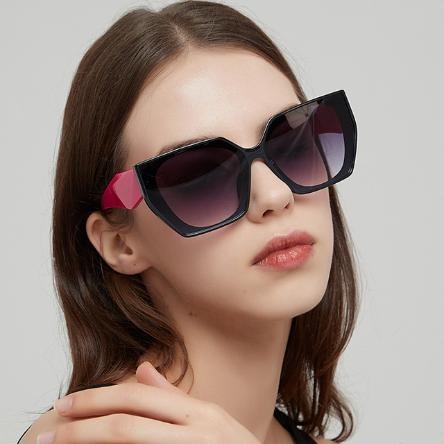 Factory Supply High-quality Polygonal Color Irregular Diamond-shaped Legs Trend Fashion Large Frame Women Sunglasses Brand OEM
