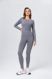 Set da yoga in 2 pezzi, girocollo, manica lunga, top corto, vita alta, leggings lunghi, senza cuciture, tinta unita - Product Image 3