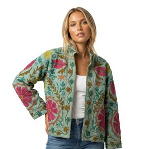 Chaqueta de terciopelo de lujo para mujer, estilo Suzani, tejida en algodón ecológico, transpirable, resistente al viento, antiarrugas, con bordado de inspiración vintage. - Product Image 1