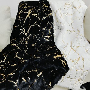 <span class=keywords><strong>Tissu</strong></span> <span class=keywords><strong>en</strong></span> fausse fourrure de <span class=keywords><strong>lapin</strong></span> 100% polyester, estampage à chaud, motif marbré, peluche bronze pour couverture, coussin, textile de maison - Product Image 1