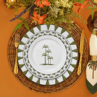 Service de table en porcelaine Palmier botanique : Vaisselle en céramique haut de gamme pour la vente au détail, les mariages dans les jardins et les événements éco-chics