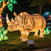 Lanternes de festival chinoises, lanternes géantes réalistes en forme de rhinocéros, spectacle de lumière pour les parcs d'attractions et les zoos en plein air, décoration commerciale